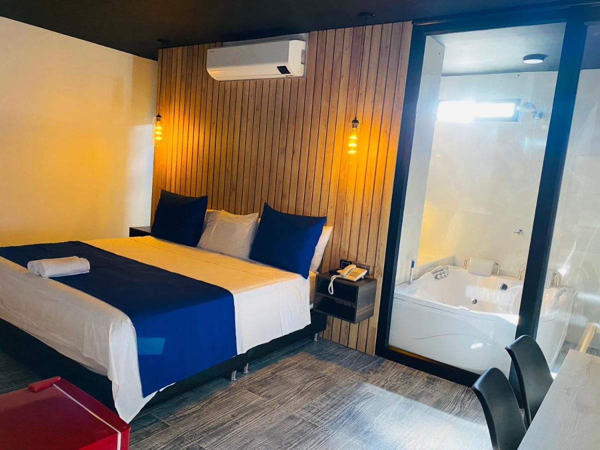 Hotel Calle Real - Inn Агуачика Экстерьер фото